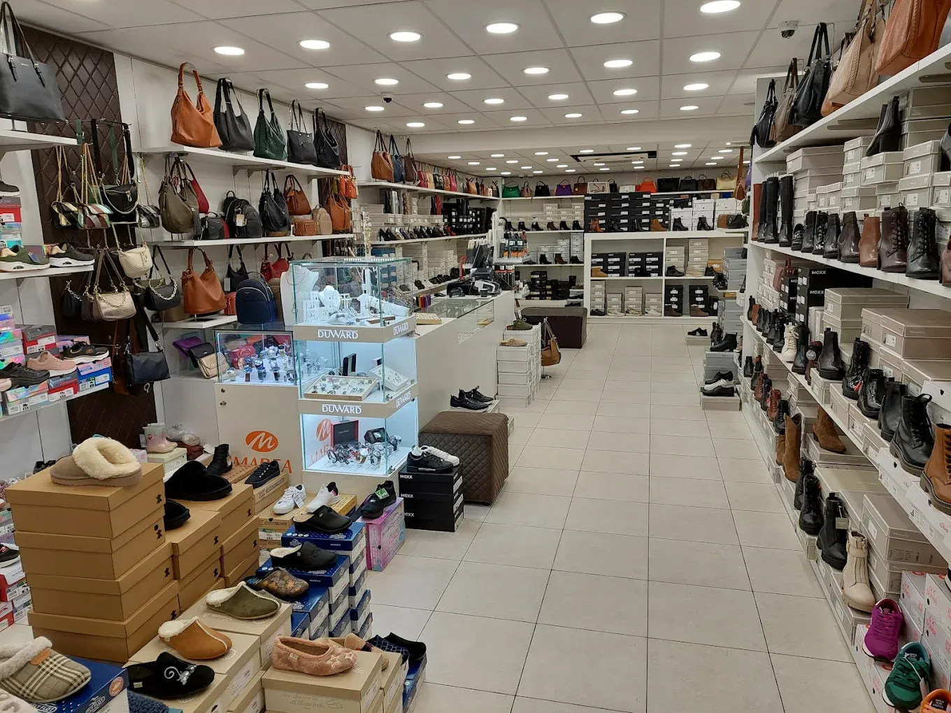 Vasco Shoes shop interior